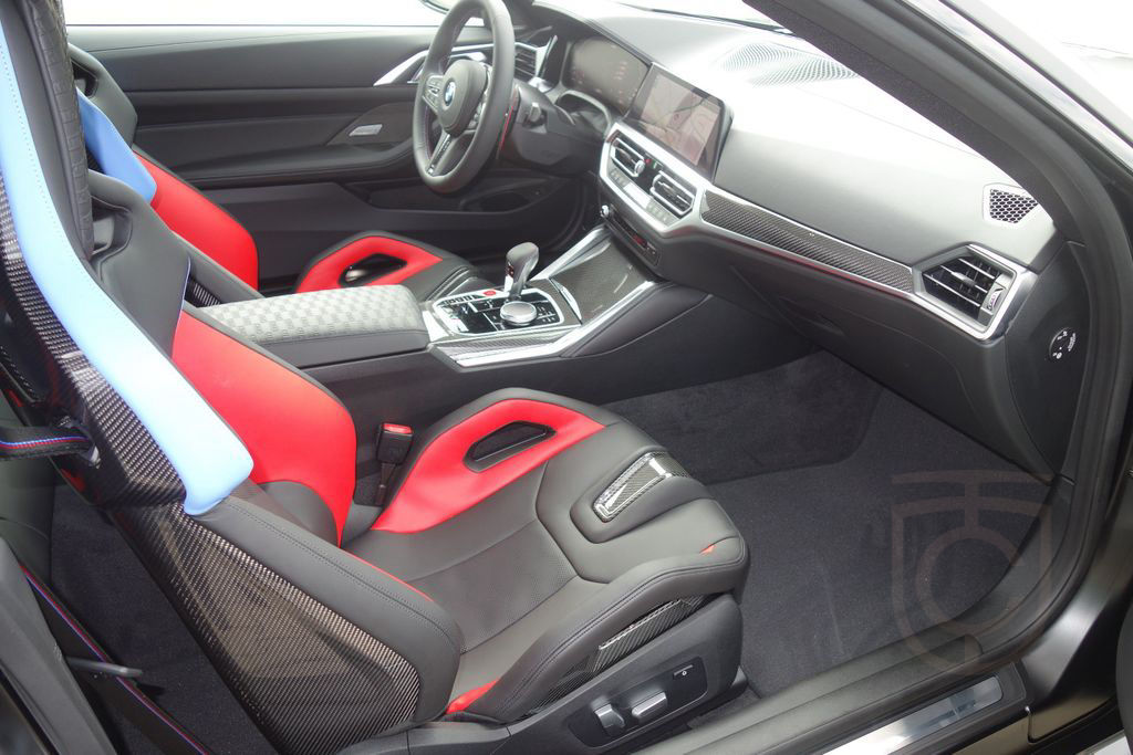 BMW M4 Competition Coupé *KITH* Limited Edition 150E