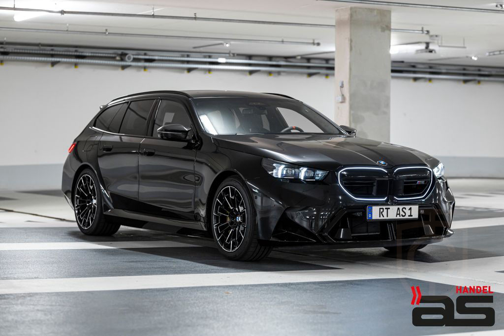 BMW M5 touring Ultimate|Keramik|Carbon|Pano|B&O|21"