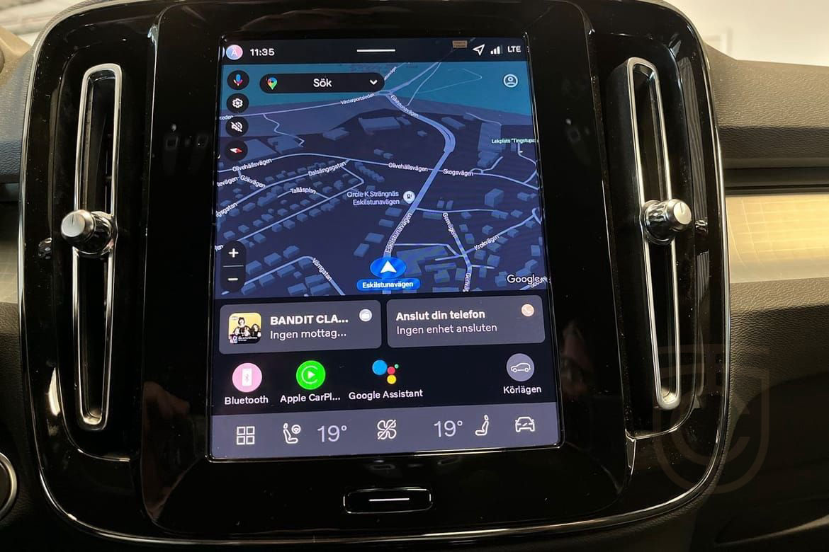 Volvo XC40 B4 FWD Bensin Plus Dark