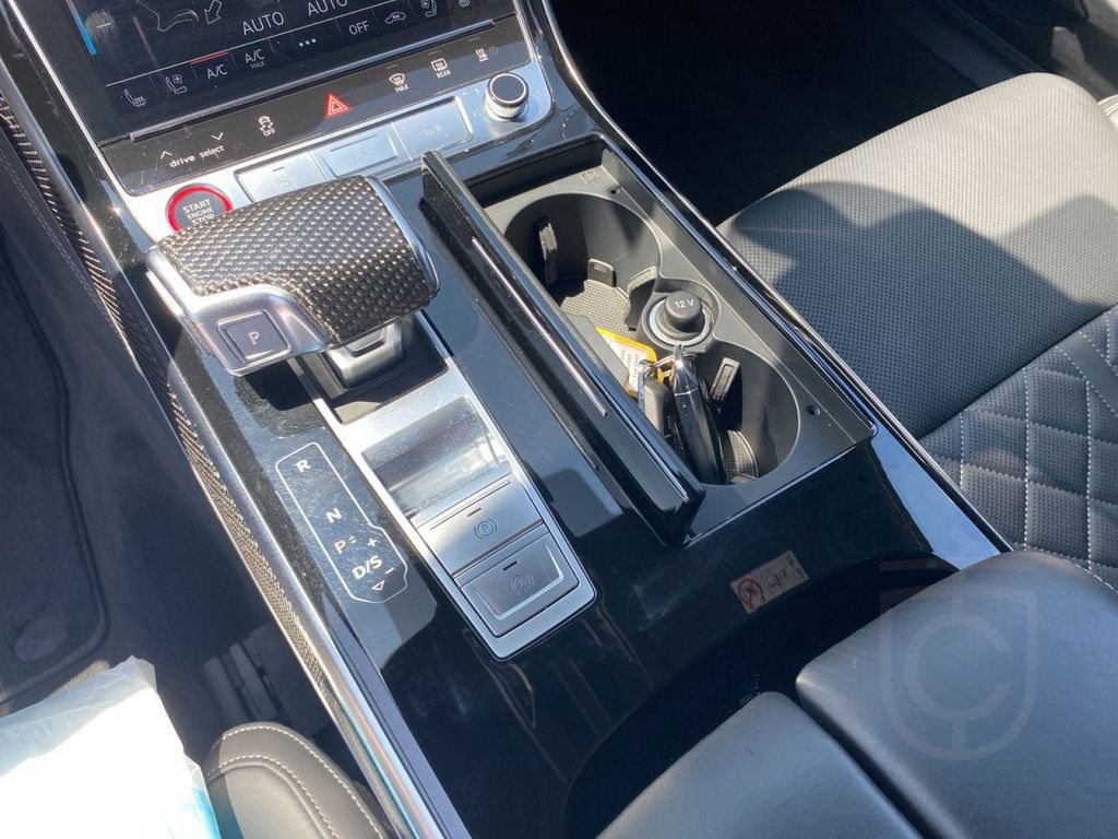Audi S8 TFSI quattro ACC B&O Matrix Kamera Standhzg.