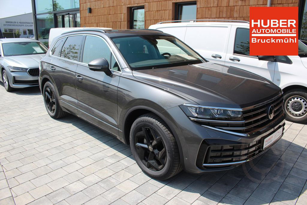 Volkswagen Touareg 3.0 V6 TDI ELEGANCE ALLRAD/AHK/MATRIX...