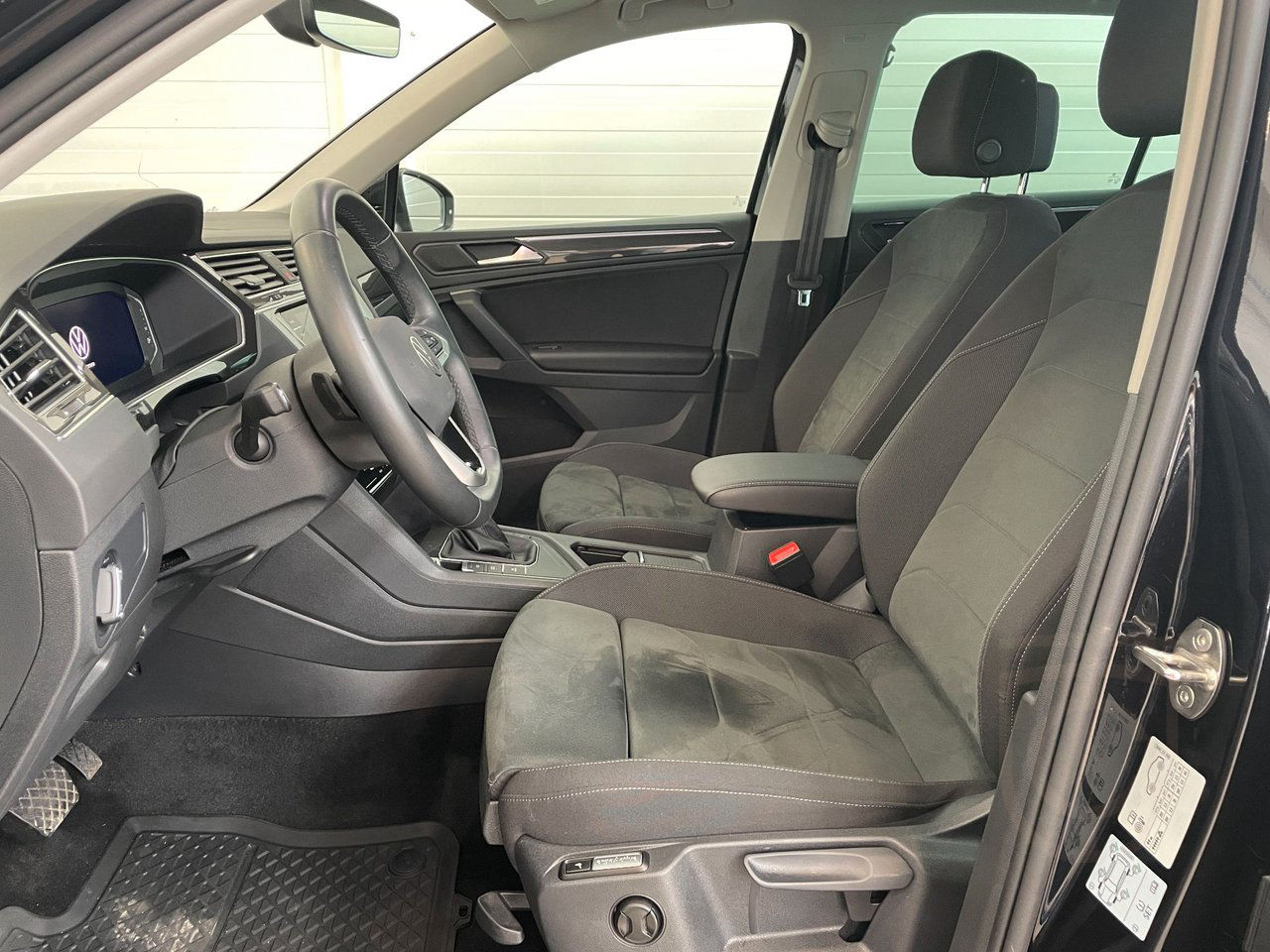 Volkswagen Tiguan eHybrid Cockpit B-Kamera Matrix