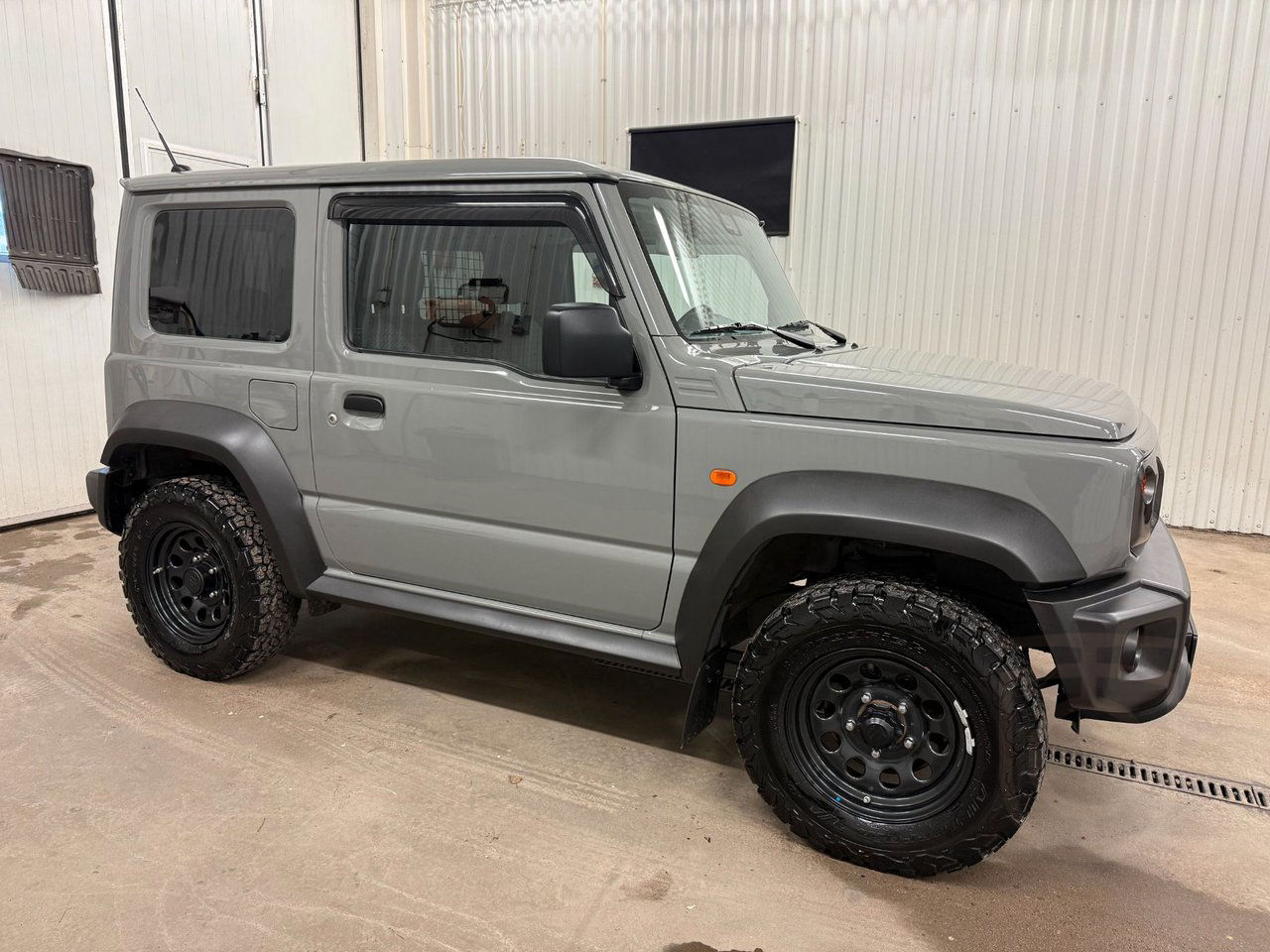 Suzuki Jimny 1.5 Allgrip Rhino Edition 4x4