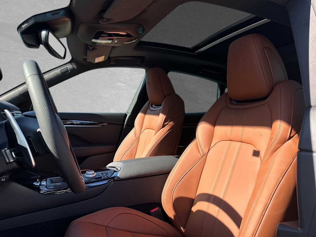 Maserati Levante Modena - Maserati Regensburg