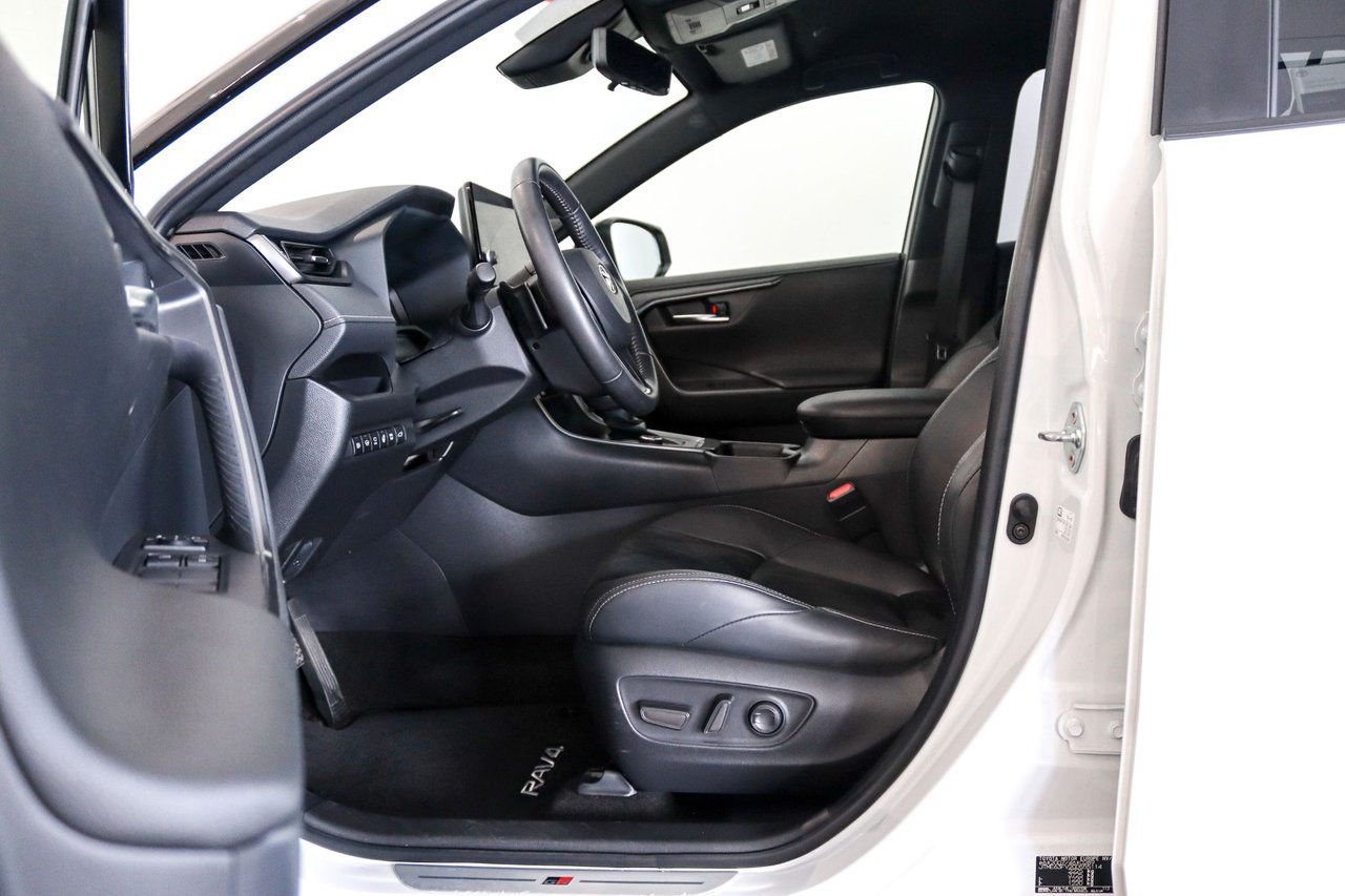Toyota RAV4 Hybrid AWD-i E-CVT GR-Sport JBL 360kam