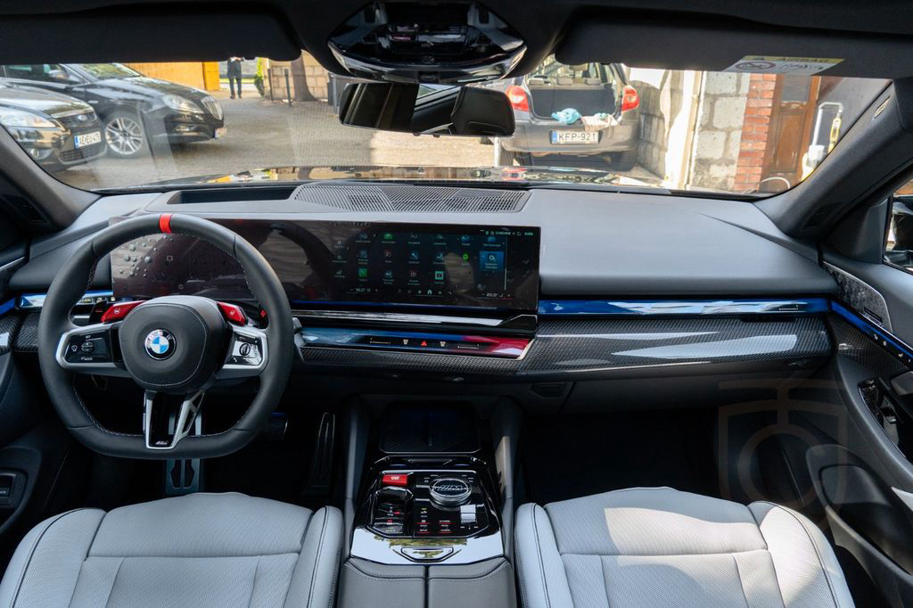 BMW M5 TOURING.DR.ASS.LED.PANORAMA.B&W.360°.AHK.