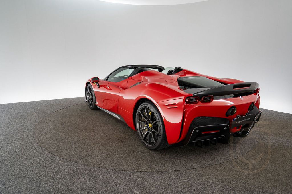 Ferrari SF90 Spider FERRARI SINGEN