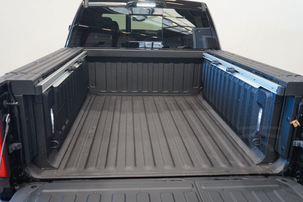 RAM 1500 Limited Night Rambox Hurricane