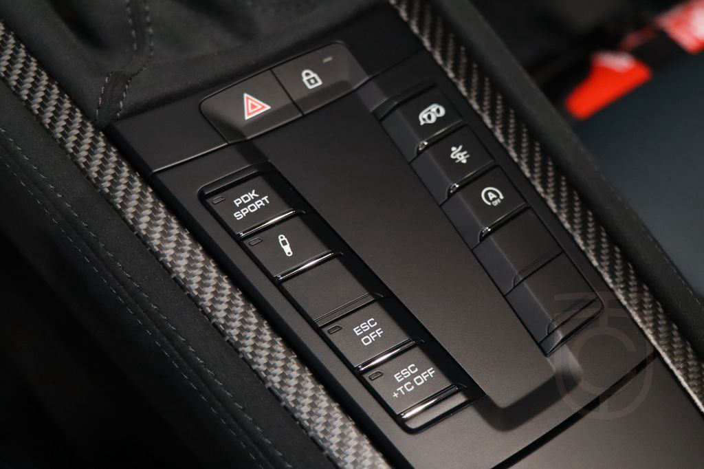 Porsche 718 Spyder RS - PTS - Weissach - Carbon