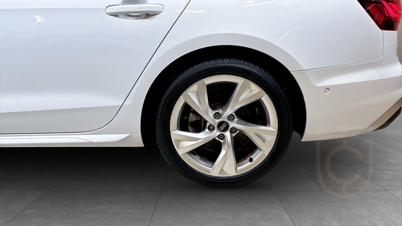 Audi A4 Avant 40 TFSI quattro S-line