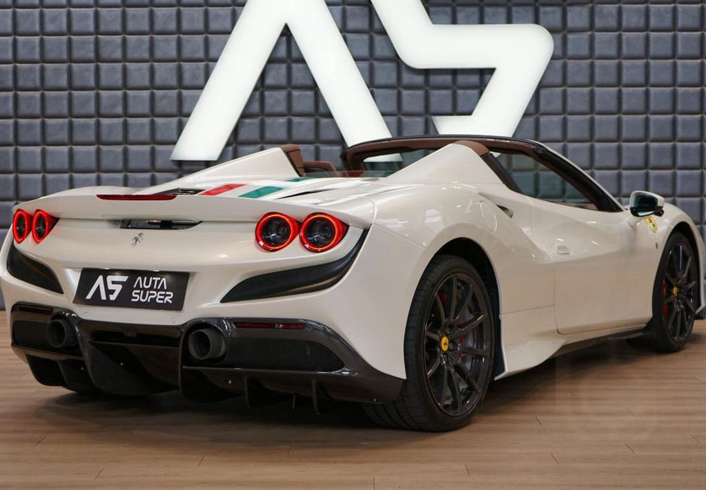 Ferrari F8