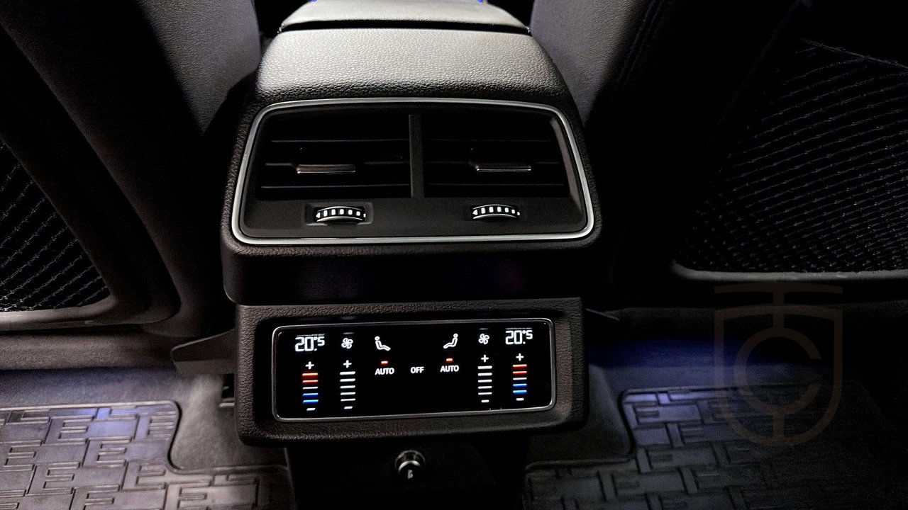 Audi E-Tron 55 QUATTRO PROLINE 300,