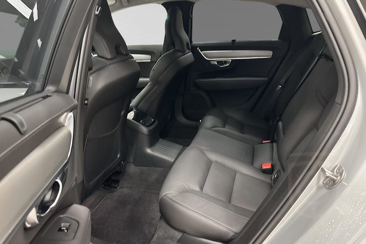 Volvo S90 Recharge T8 Ultimate Dark