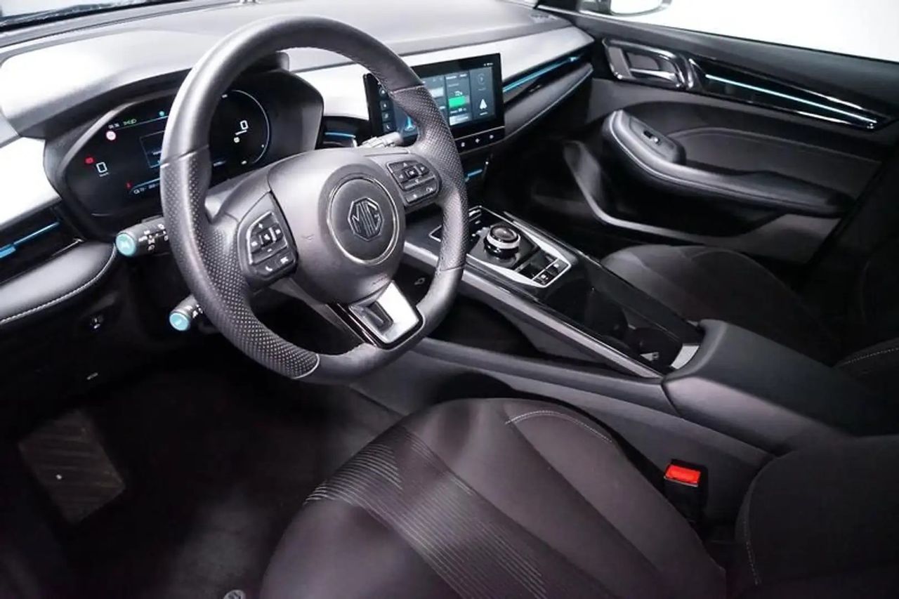 MG MG5 Standard Range Comfort*LED*top cena!