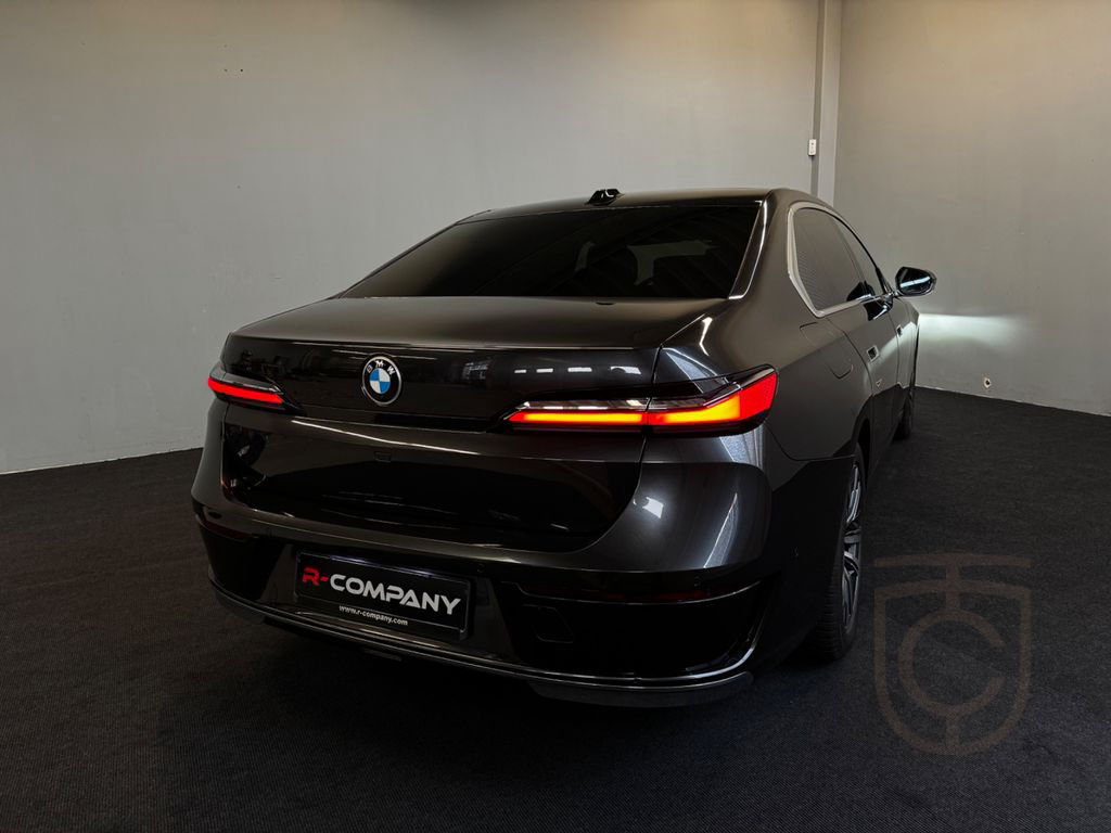 BMW 740d EX Regierungsfahrzeug nur Langstrecke AT