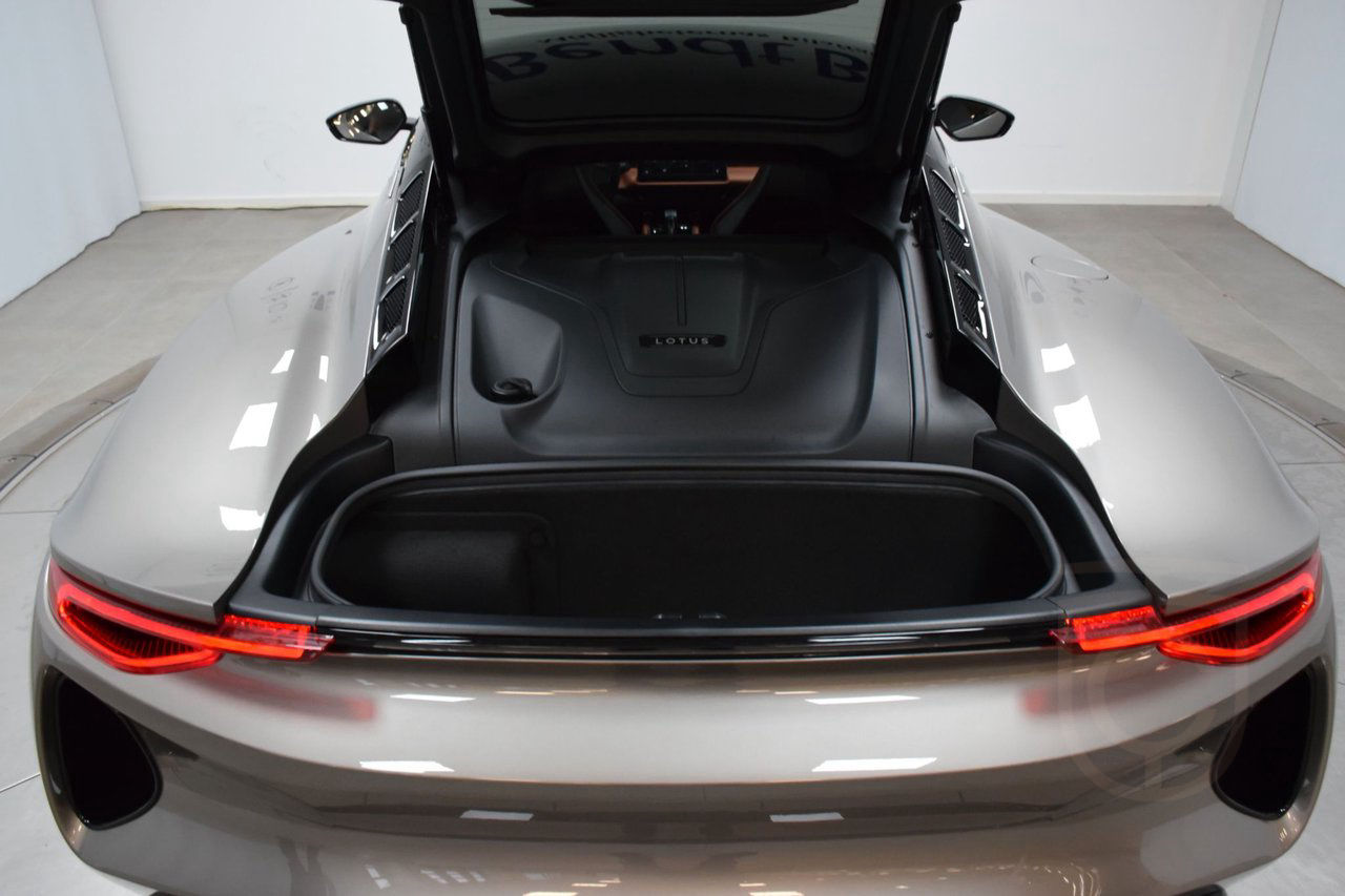 Lotus Emira Turbo