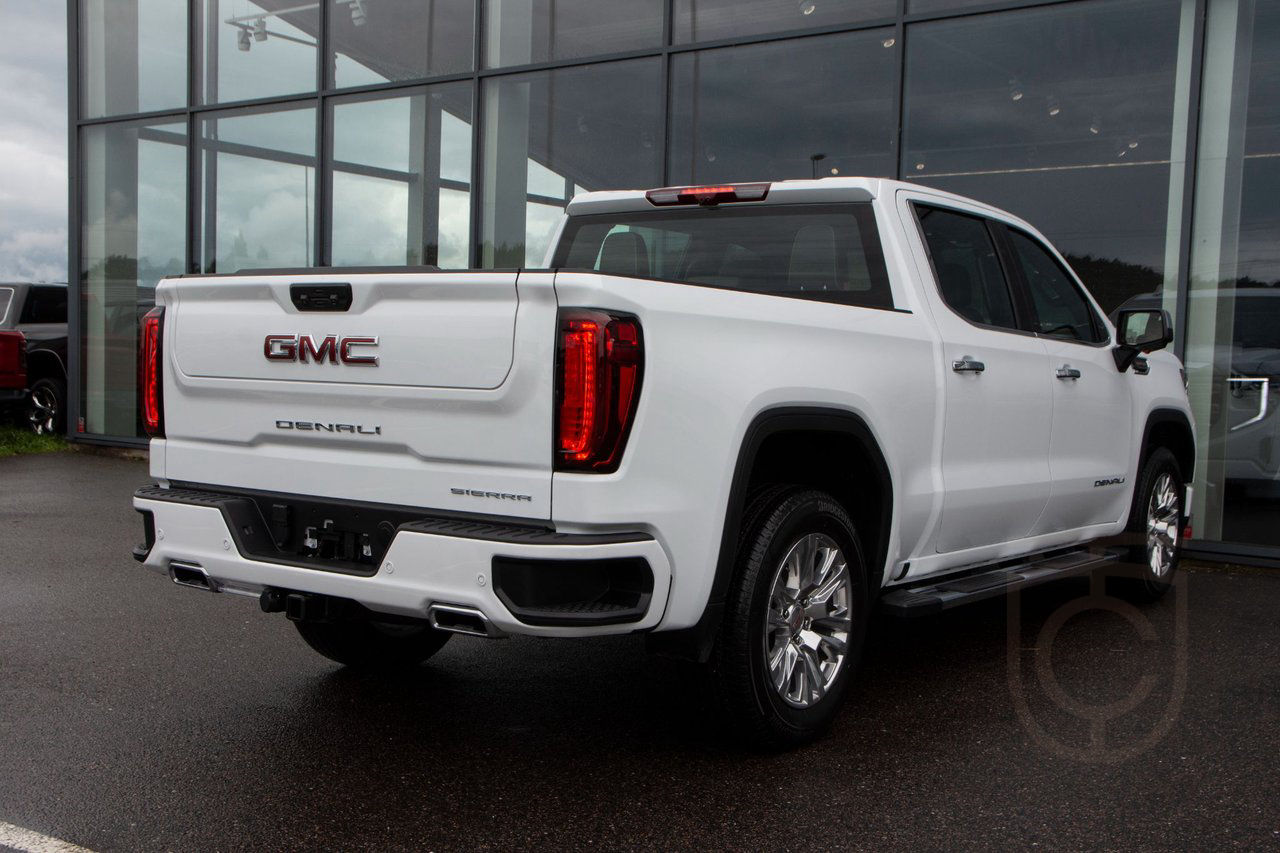 GMC Sierra 1500 6.2 V8 4WD Hydra-Matic E85