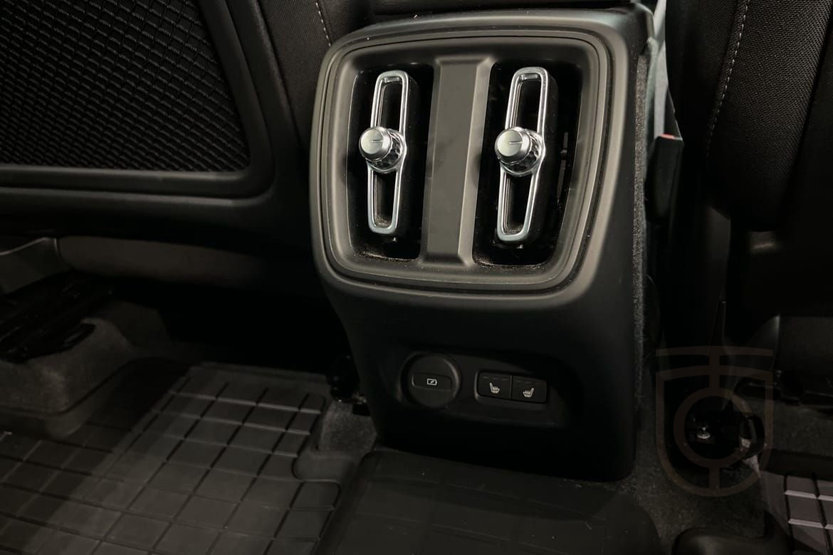 Volvo XC40 B4 FWD Bensin Core