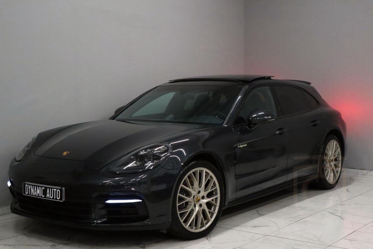 Porsche Panamera 4 E-Hybrid Sport Turismo 10 Years Edition