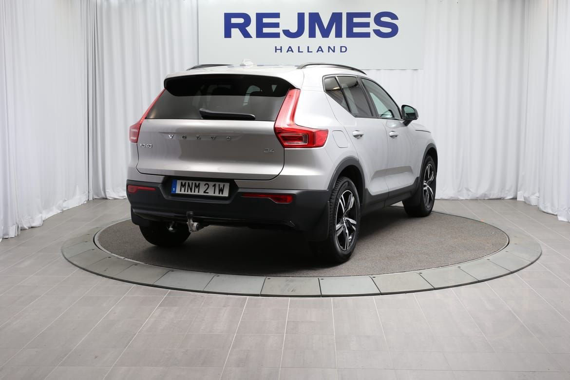 Volvo XC40 B4 FWD Bensin Plus Dark