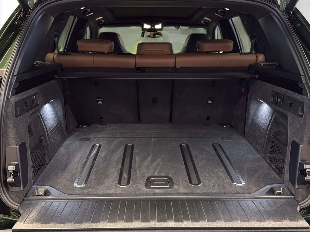 BMW X5 M Competition Gestiksteuerung B&W Surround