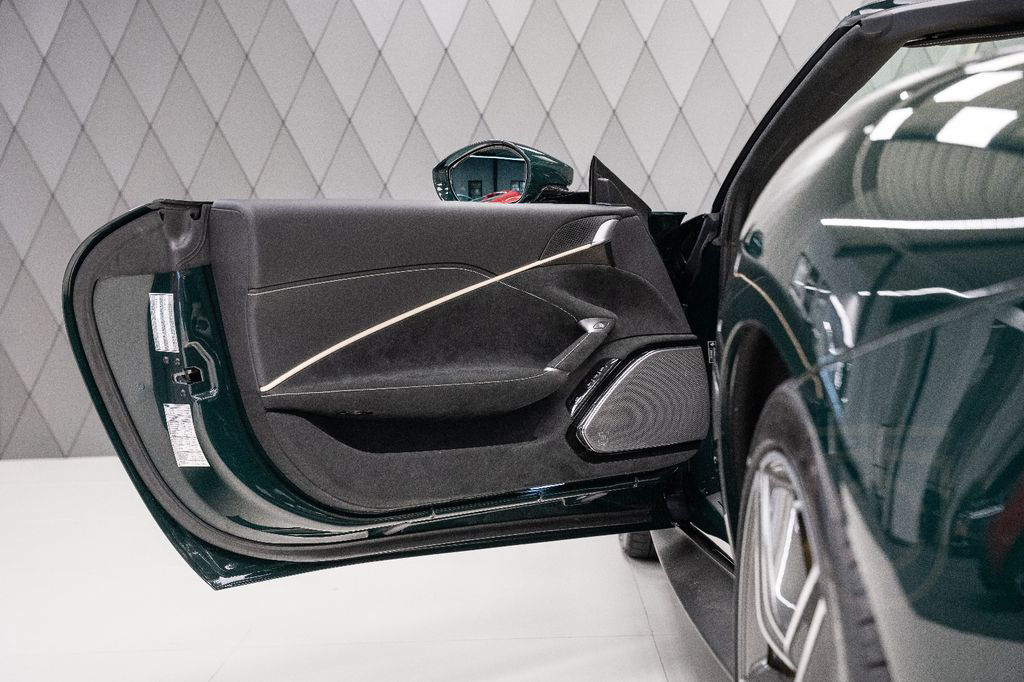 Ferrari Roma Spider 2025 GREEN/BEIGE MAGNERIDE