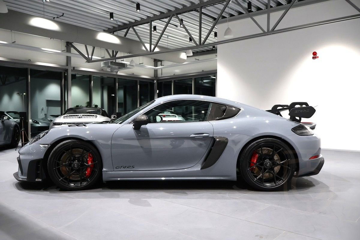 Porsche 718 Cayman GT4 RS