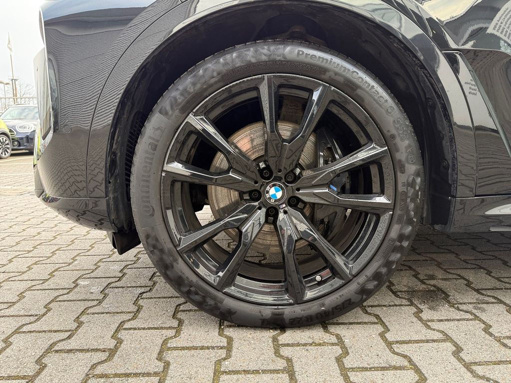 BMW X7 xDrive40d M SPORTPAKET PRO+ICONIC GLOW+AHK