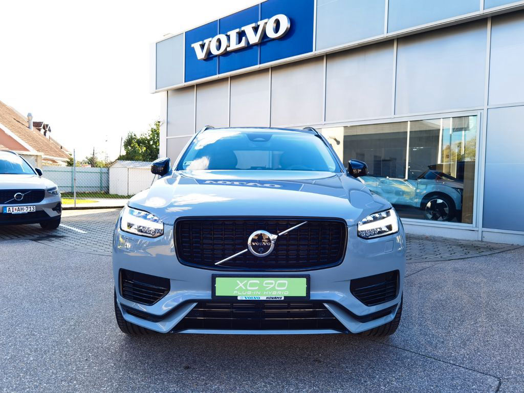 Volvo XC 90 Ultimate Dark Recharge Plug-In Hybrid AWD