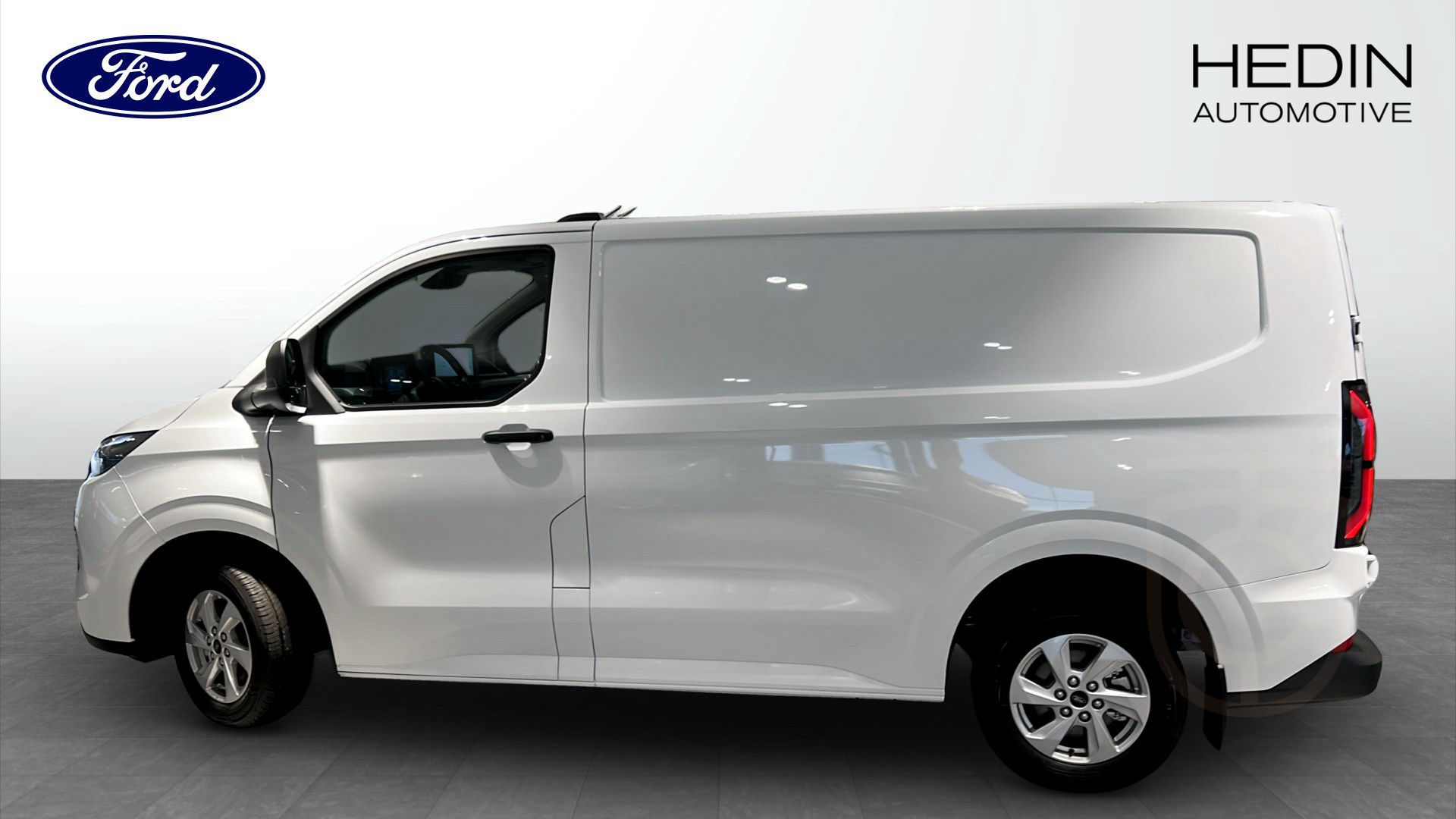 Ford E-Transit Custom 320