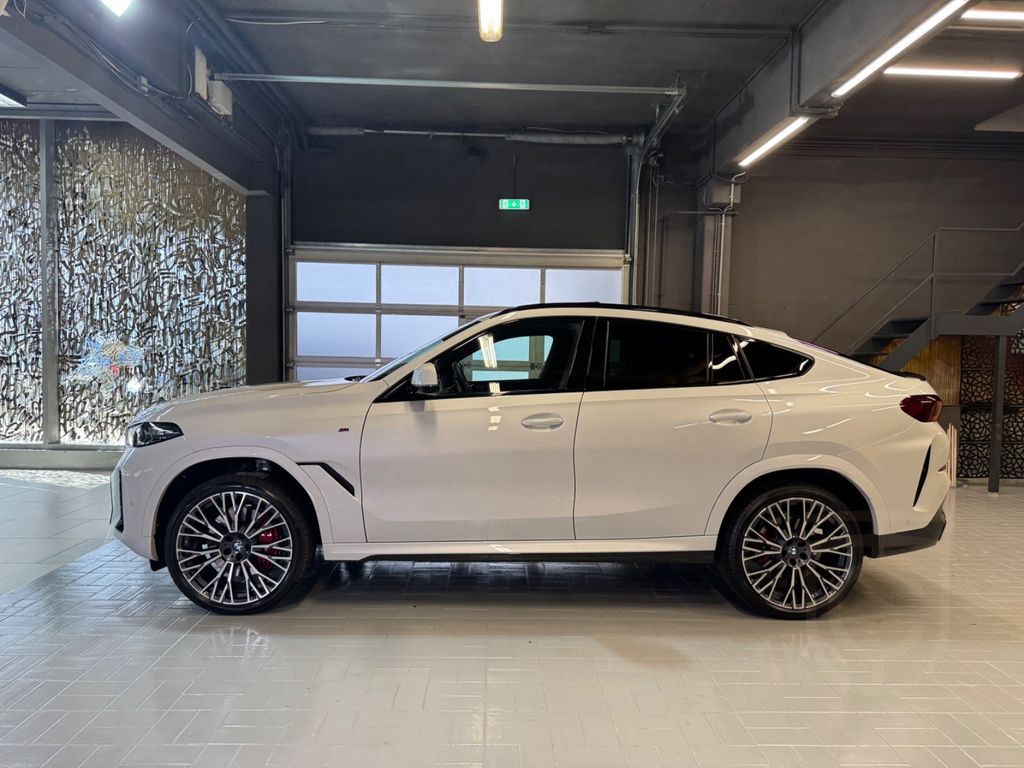BMW X6 40i xDrive M Sport Pro PANO SKY~HUD~360~22"