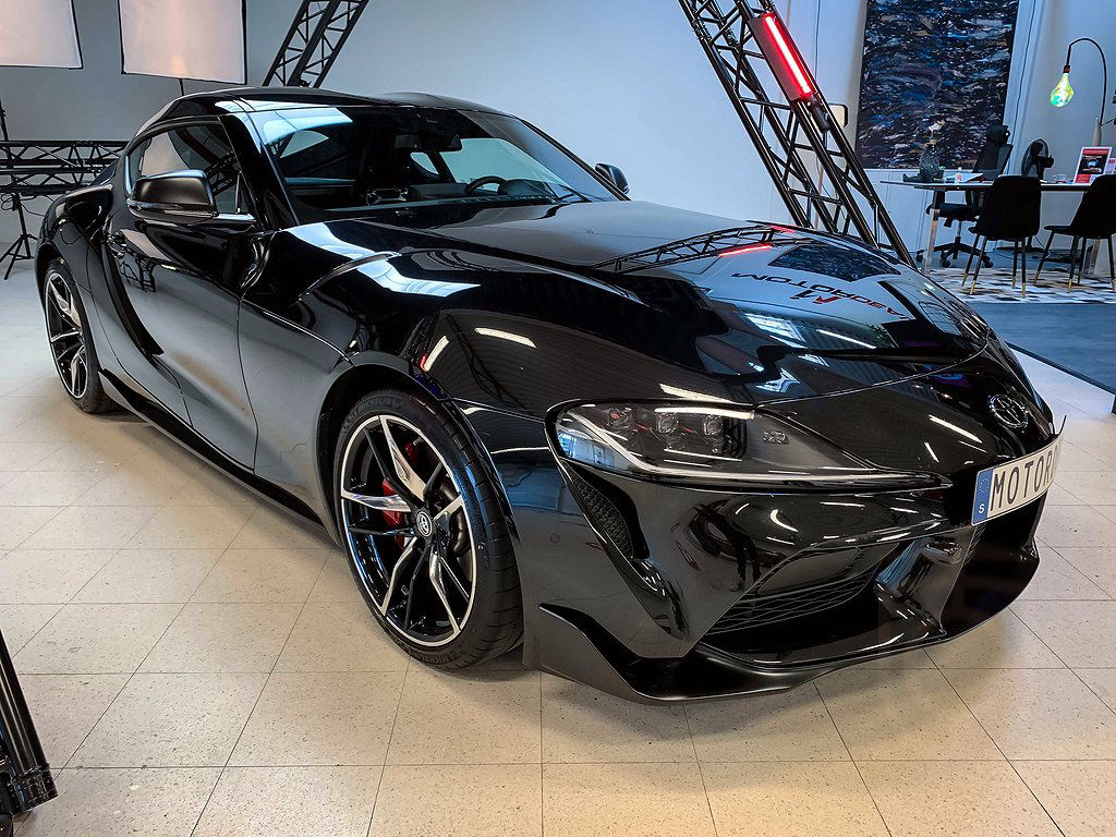 Toyota Supra Aut 340hk GR. premium paket spoiler i kolfiber