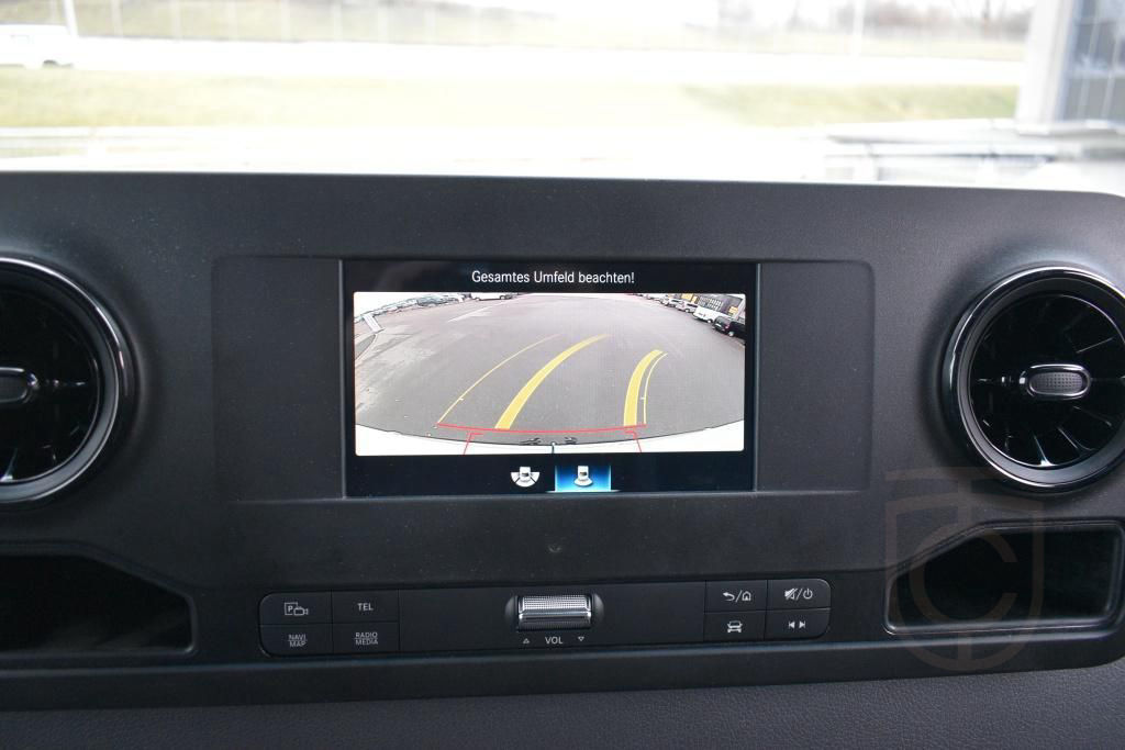Mercedes-Benz Sprinter 319 Tourer 4x4 LED*Cam*Navi*Distronic