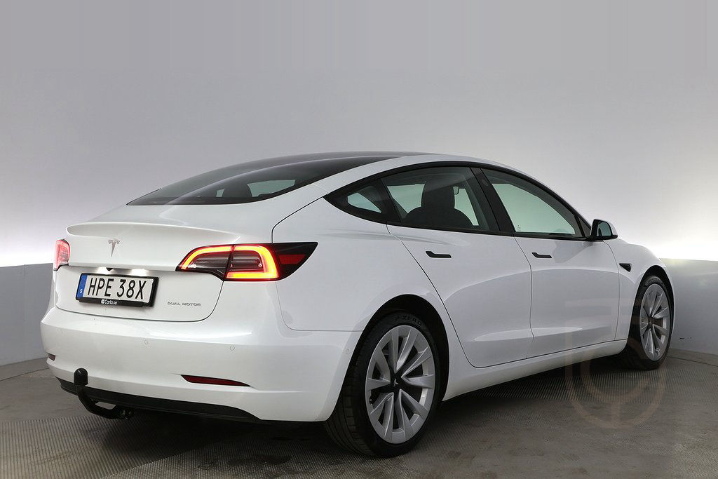 Tesla Model 3 Long Range AWD