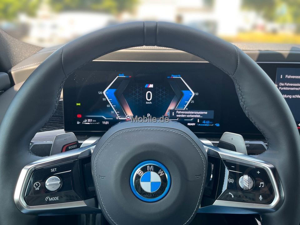 BMW 750e xDrive M Sport 21" Executive Lounge Massage