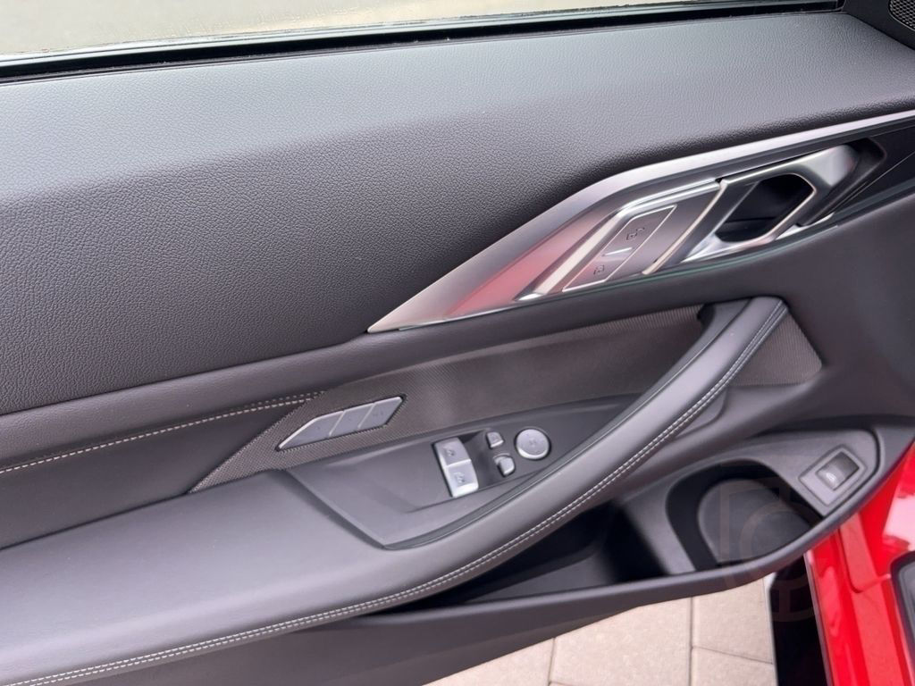 BMW M4 Competition Coupé M xDrive *TOP AUSSTATTUNG*