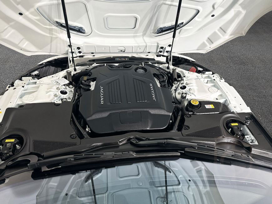 Jaguar F-Type Coupe P575 AWD Aut. R