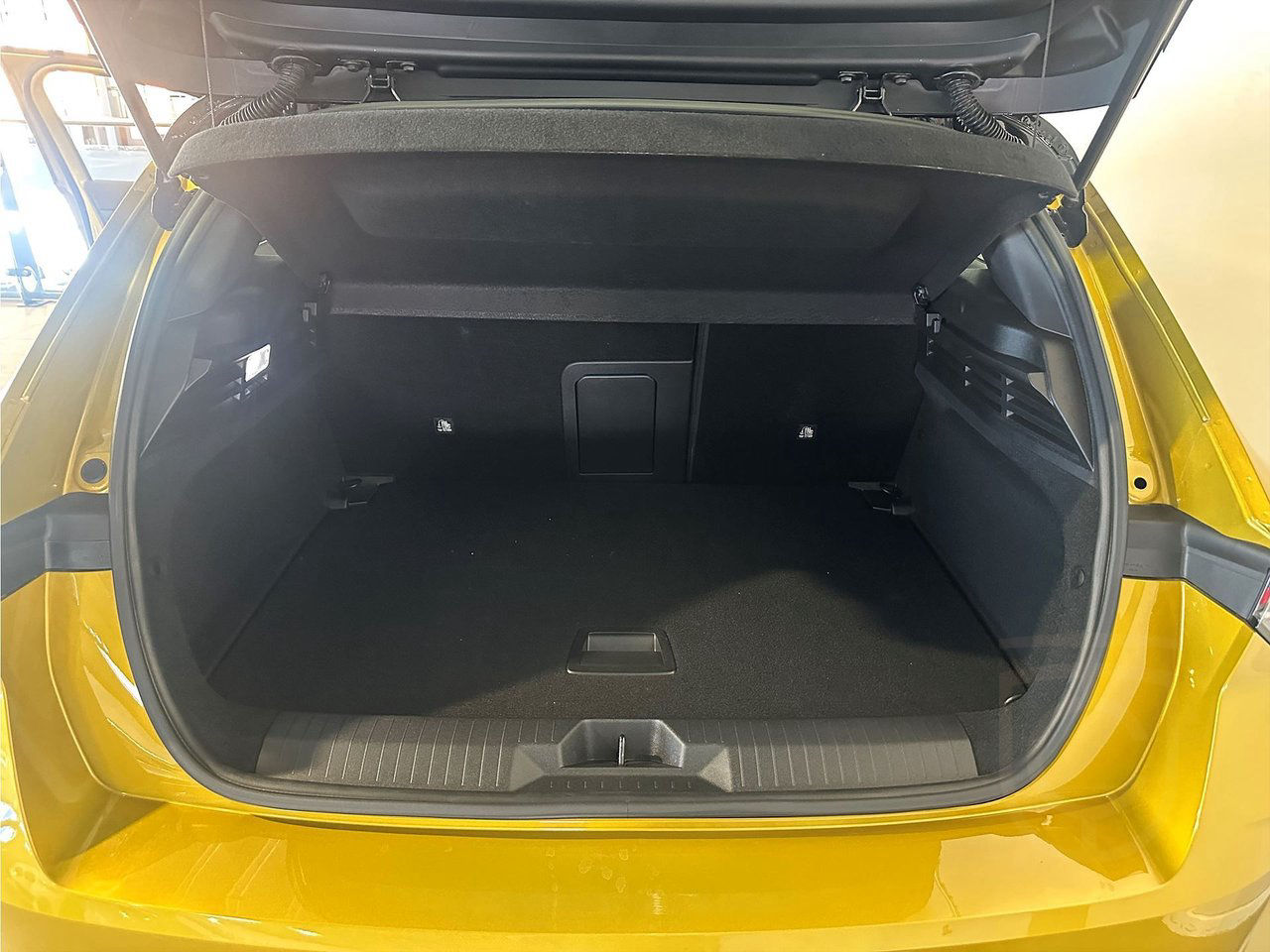 Opel Astra Ultimate 1.2 PT