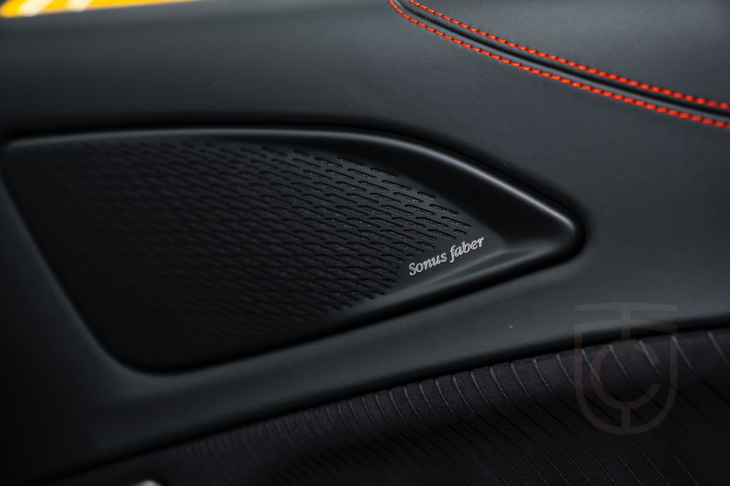 Maserati MC20 3.0 V6 DCT | Lift | Sabelt | Sunus Faber