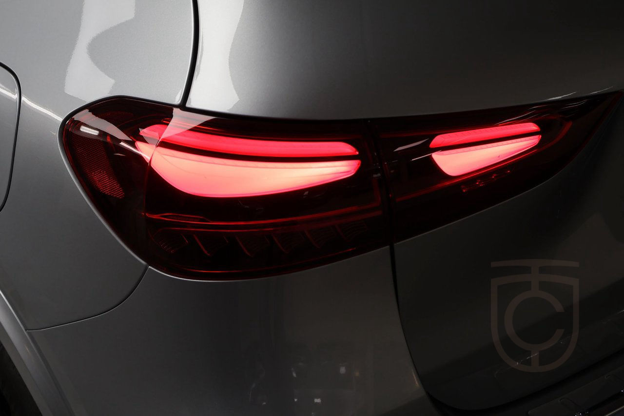 Mercedes-Benz GLA 200 AMG Line ADVANCED PLUS