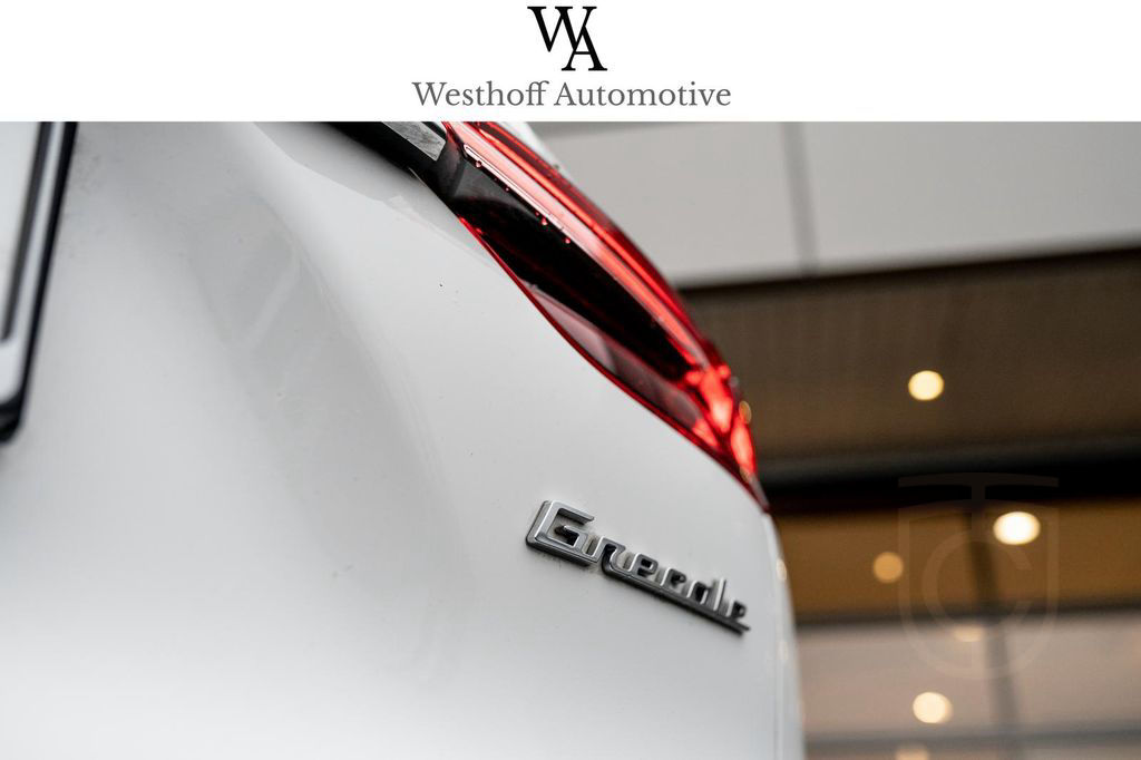 Maserati Grecale Modena Hybrid MY24 Pano ADAS Led 360 20"