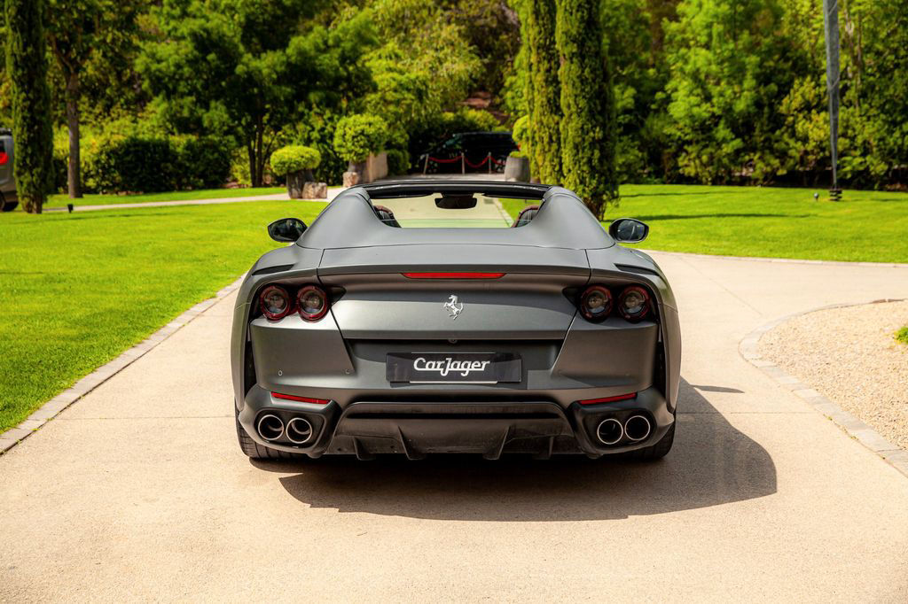 Ferrari 812 GTS