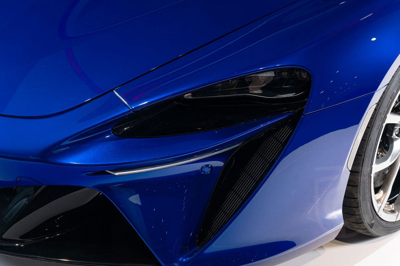 McLaren Artura Spider
