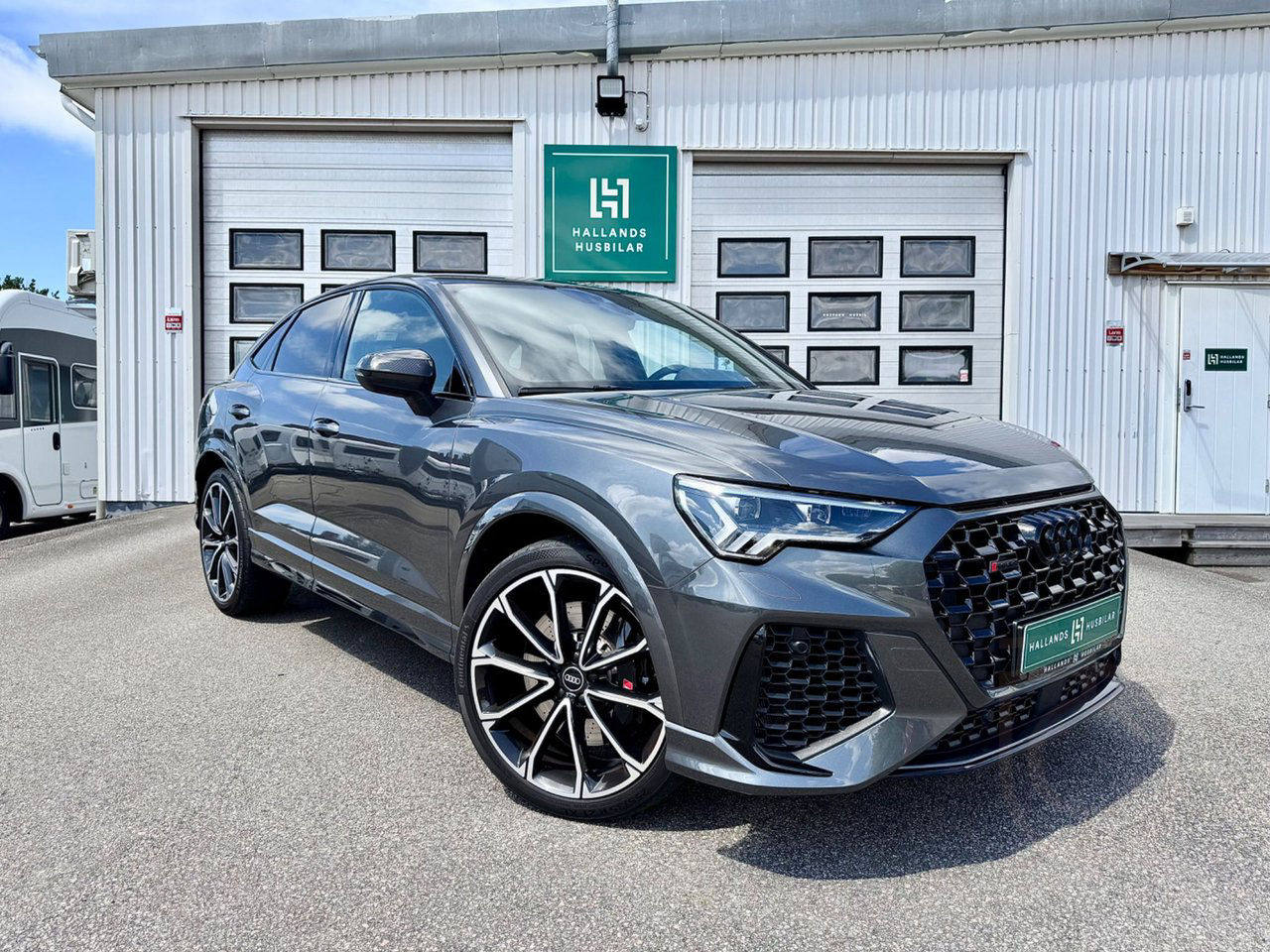 Audi RSQ3 Quattro