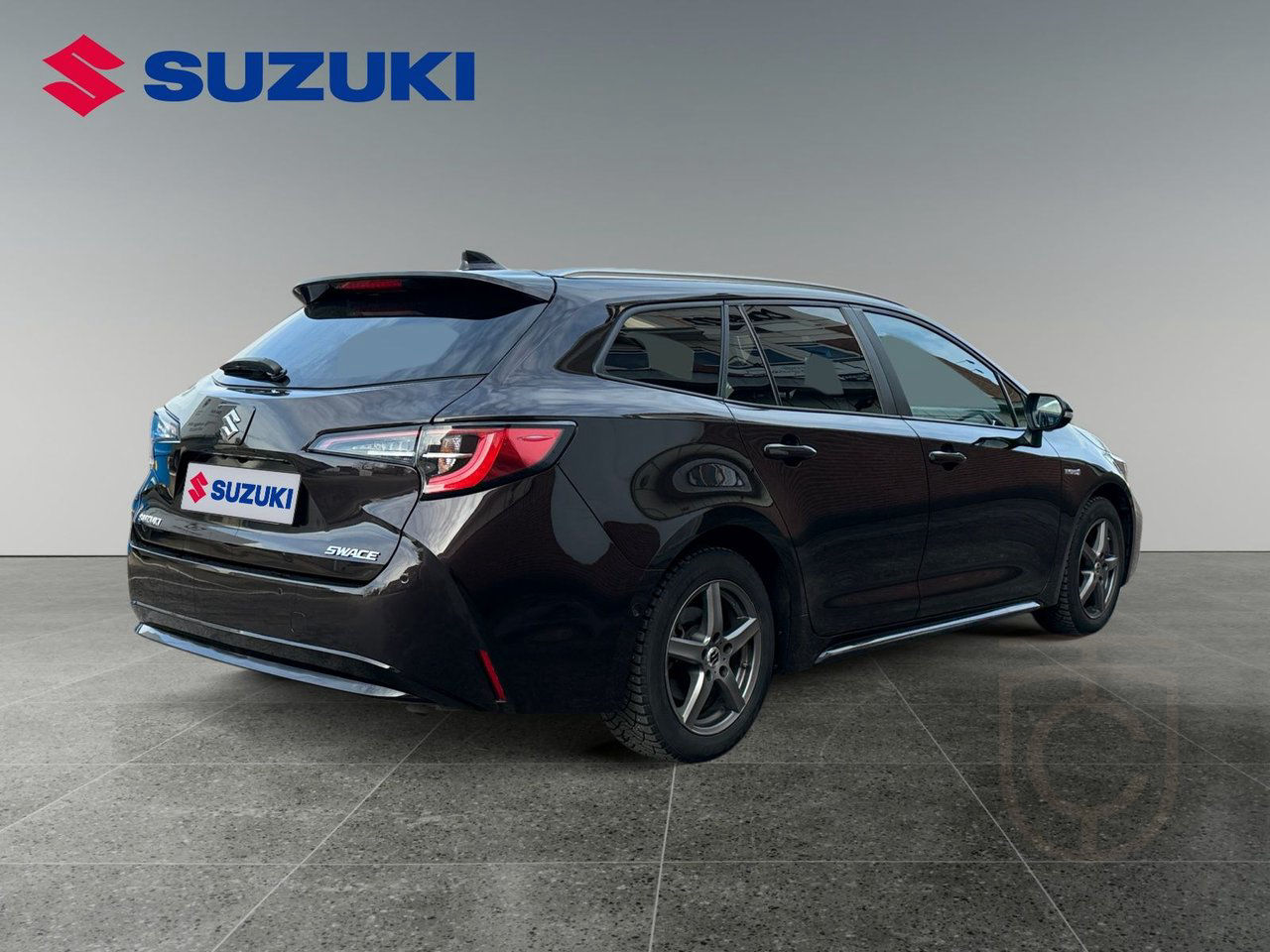 Suzuki Swace Hybrid e-CVT Inclusive ink vinterhjul