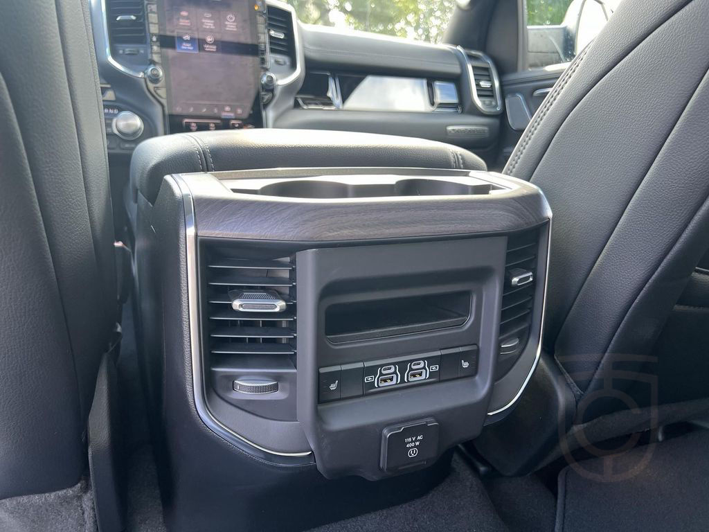 Dodge RAM Laramie Night Premium + 5 Jahre Garantie AHK