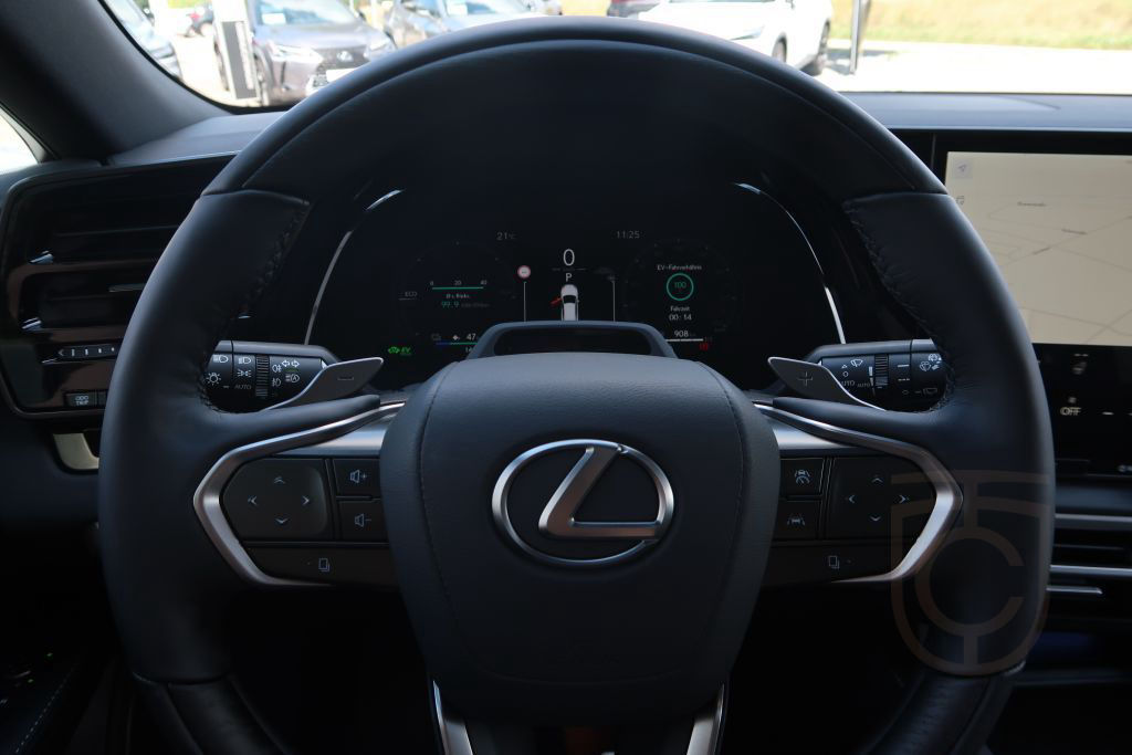 Lexus RX 450h+ (Plug-in-Hybrid) Luxury Line + Panorama