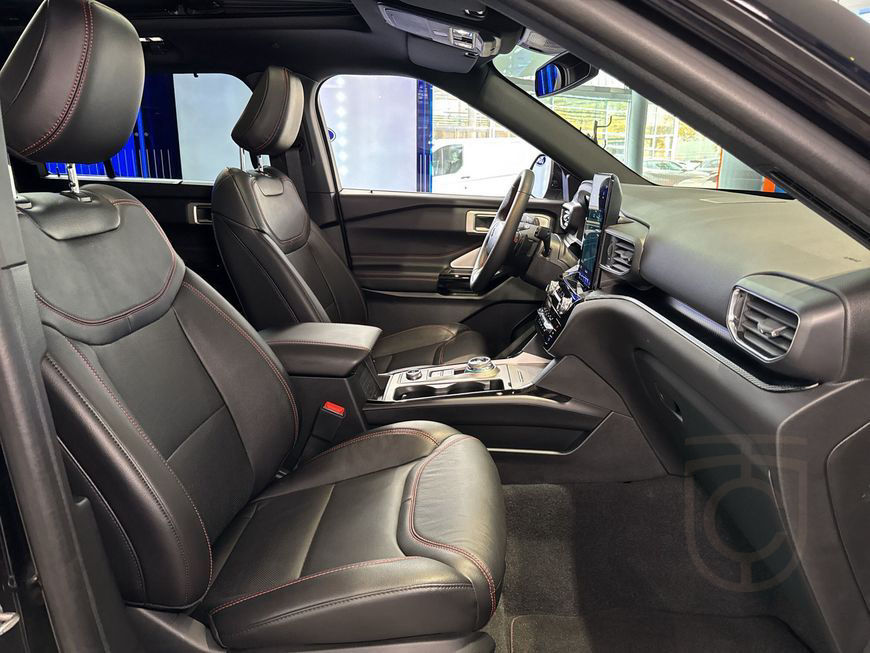 Ford Explorer EcoBoost Plug-in Hybrid ST-LINE