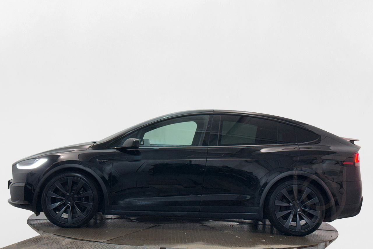 Tesla Model X Plaid