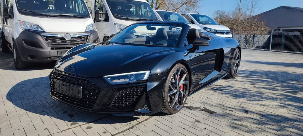 Audi R8 Spyder 5.2 FSI RWD performance